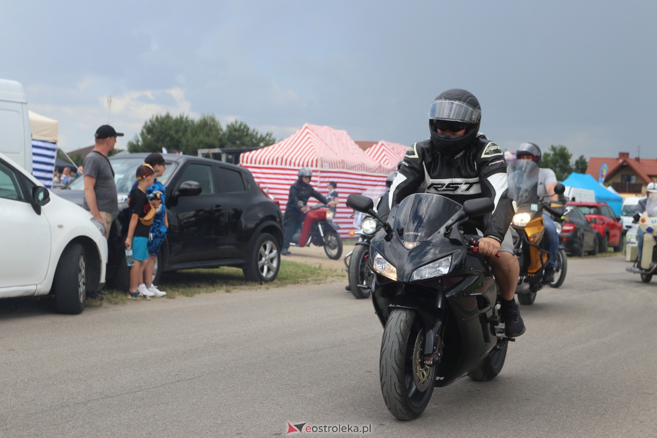 Zlot Oldtimerów w Rzekuniu [25.06.2023] - zdjęcie #24 - eOstroleka.pl