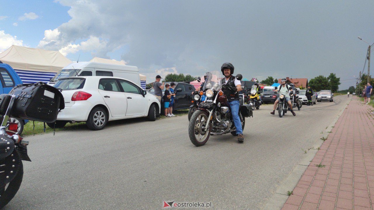 Zlot Oldtimerów w Rzekuniu [25.06.2023] - zdjęcie #40 - eOstroleka.pl
