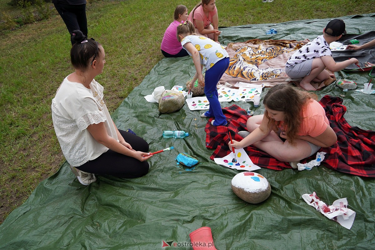 Malowanie na kamieniu - Konkurs rodzinny w Janochach [25.06.2023] - zdjęcie #42 - eOstroleka.pl