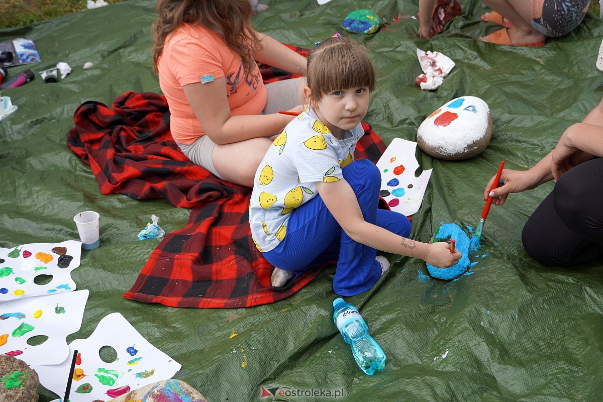 Malowanie na kamieniu - Konkurs rodzinny w Janochach [25.06.2023] - zdjęcie #38 - eOstroleka.pl