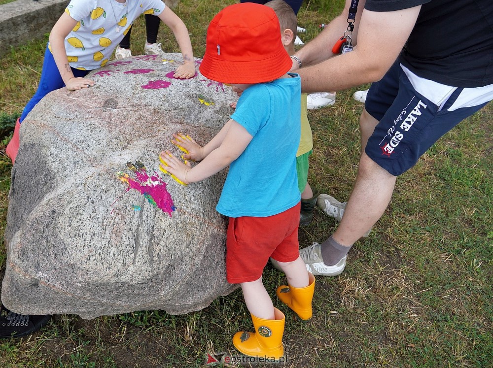 Malowanie na kamieniu - Konkurs rodzinny w Janochach [25.06.2023] - zdjęcie #20 - eOstroleka.pl
