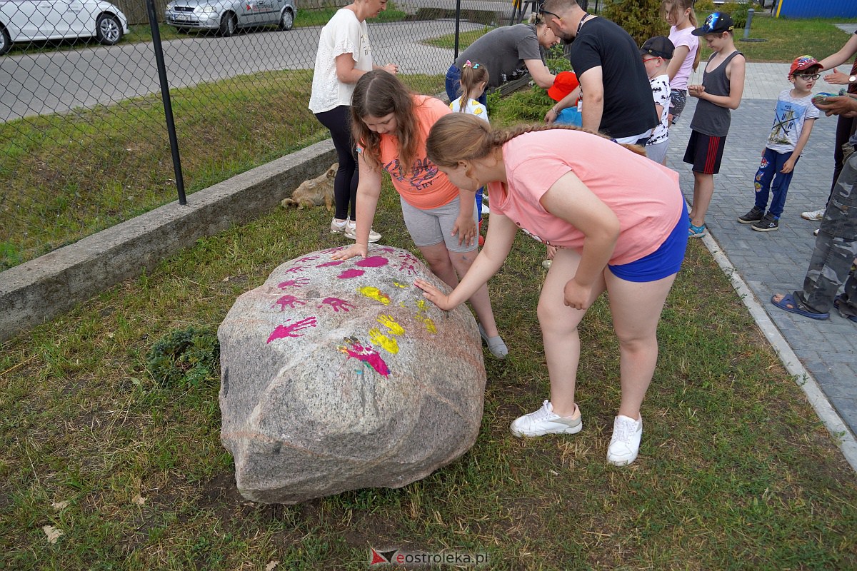 Malowanie na kamieniu - Konkurs rodzinny w Janochach [25.06.2023] - zdjęcie #17 - eOstroleka.pl