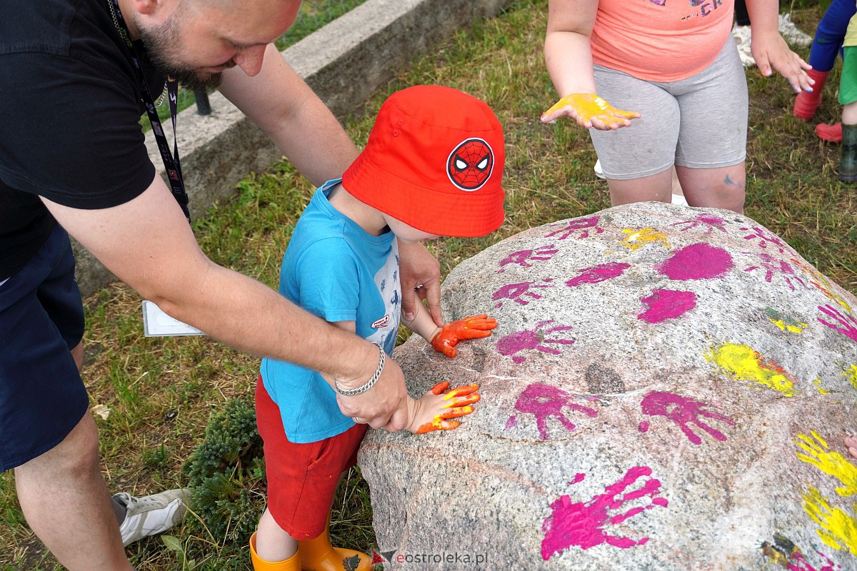 Malowanie na kamieniu - Konkurs rodzinny w Janochach [25.06.2023] - zdjęcie #16 - eOstroleka.pl