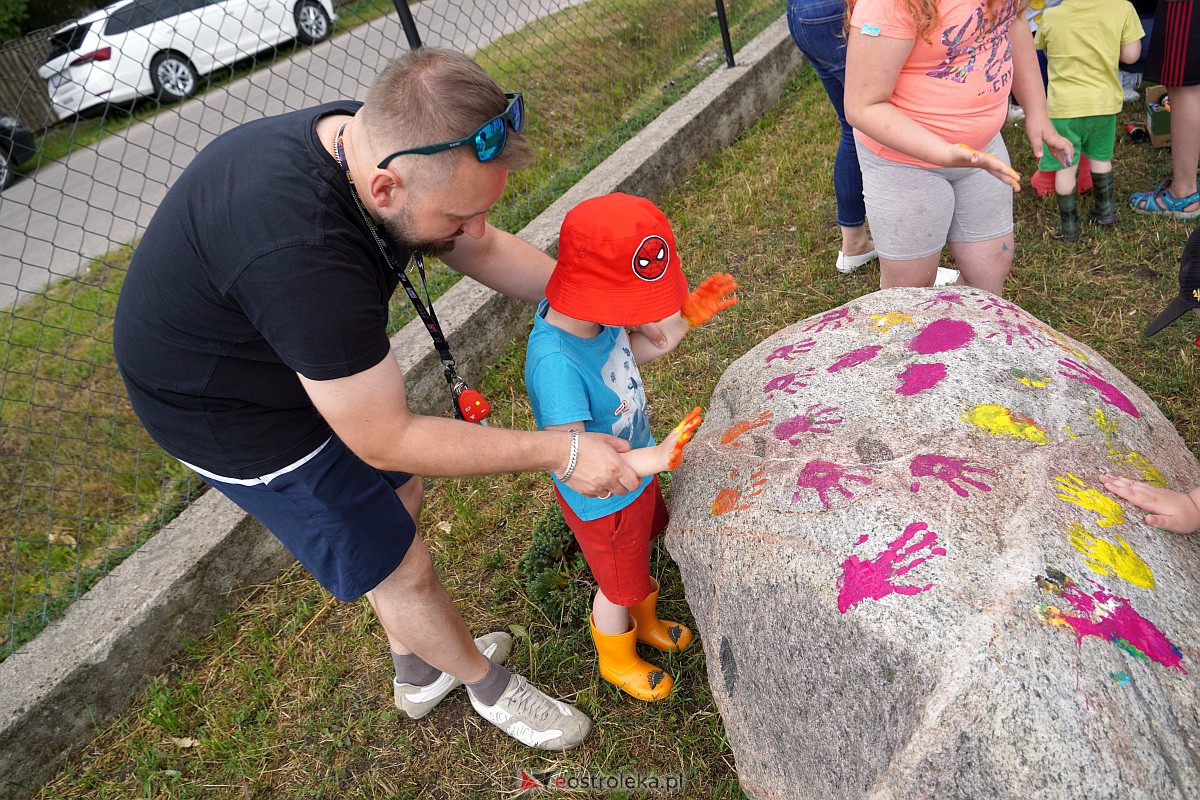 Malowanie na kamieniu - Konkurs rodzinny w Janochach [25.06.2023] - zdjęcie #15 - eOstroleka.pl