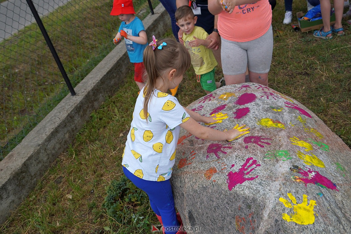 Malowanie na kamieniu - Konkurs rodzinny w Janochach [25.06.2023] - zdjęcie #12 - eOstroleka.pl