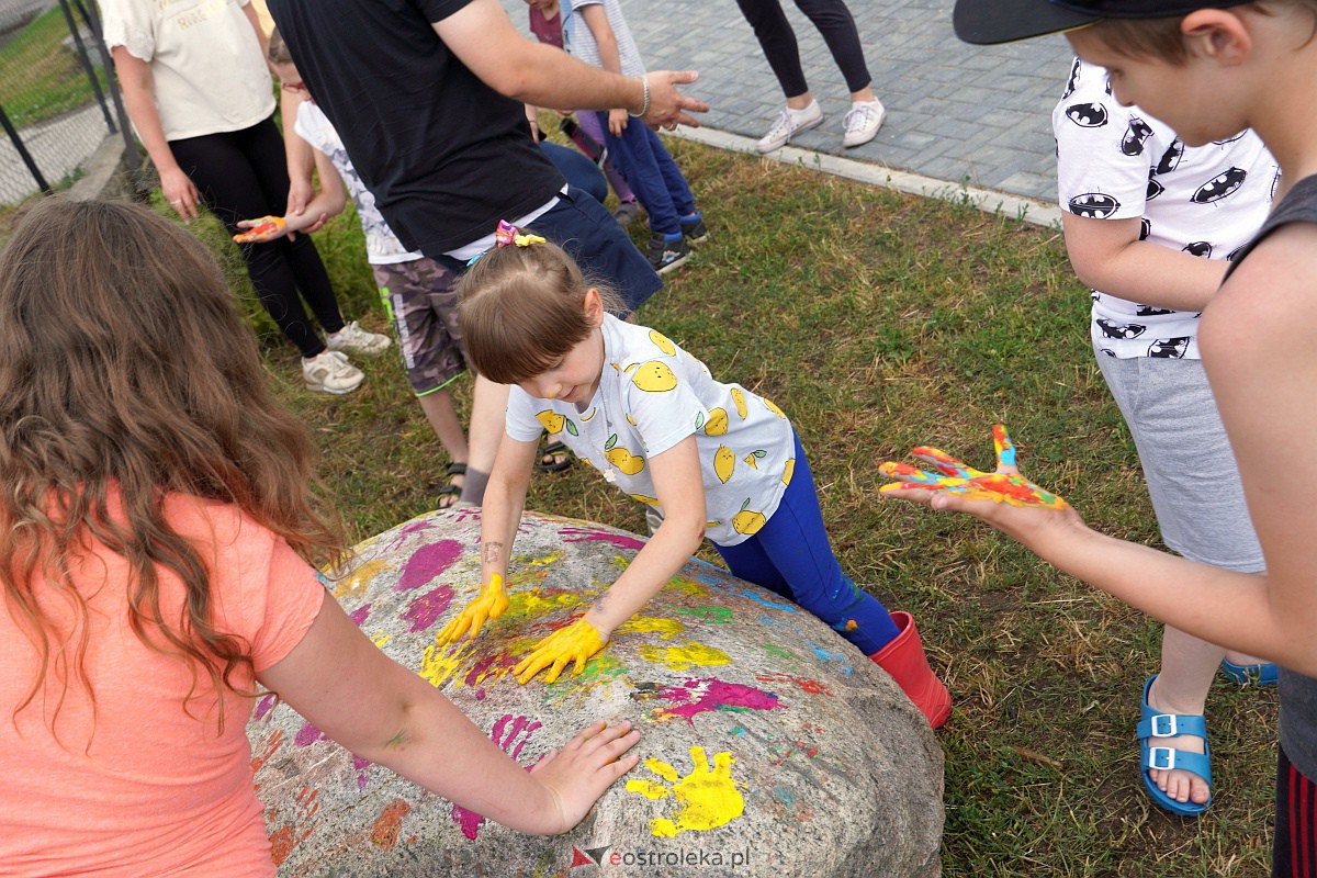 Malowanie na kamieniu - Konkurs rodzinny w Janochach [25.06.2023] - zdjęcie #9 - eOstroleka.pl