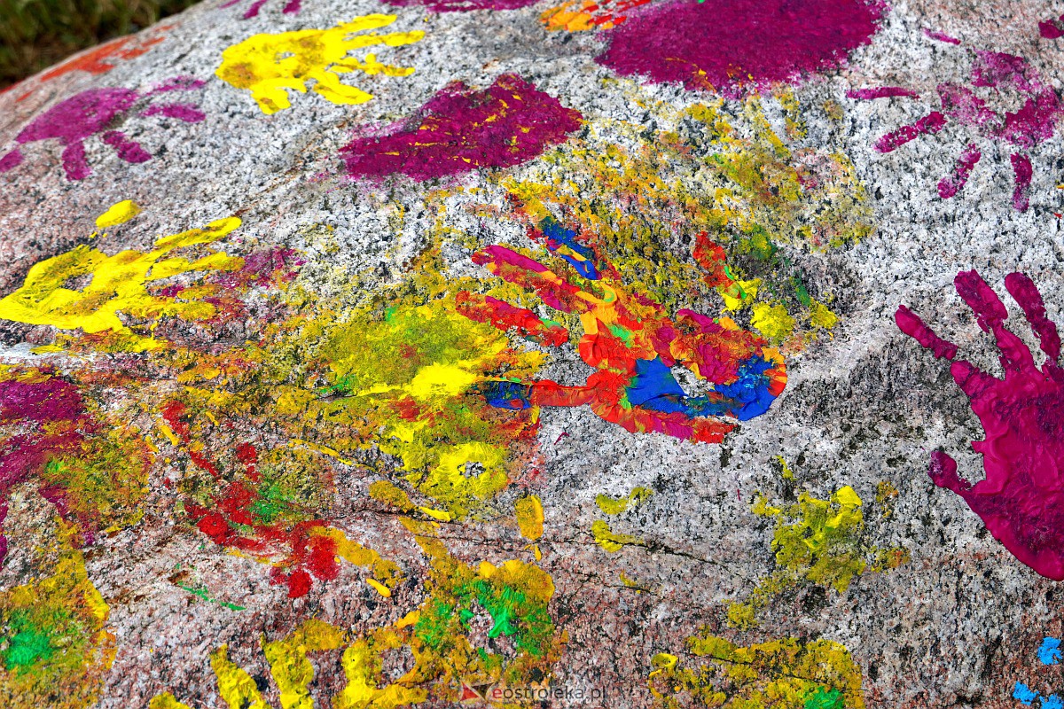 Malowanie na kamieniu - Konkurs rodzinny w Janochach [25.06.2023] - zdjęcie #1 - eOstroleka.pl