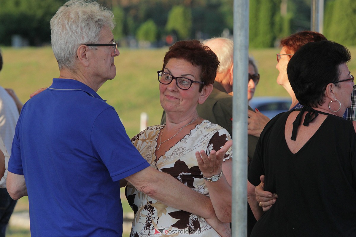 Potańcówka na plaży miejskiej w Ostrołęce [25.06.2023] - zdjęcie #56 - eOstroleka.pl