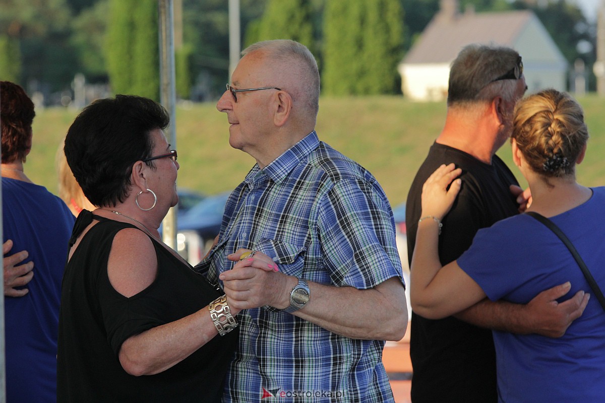 Potańcówka na plaży miejskiej w Ostrołęce [25.06.2023] - zdjęcie #55 - eOstroleka.pl