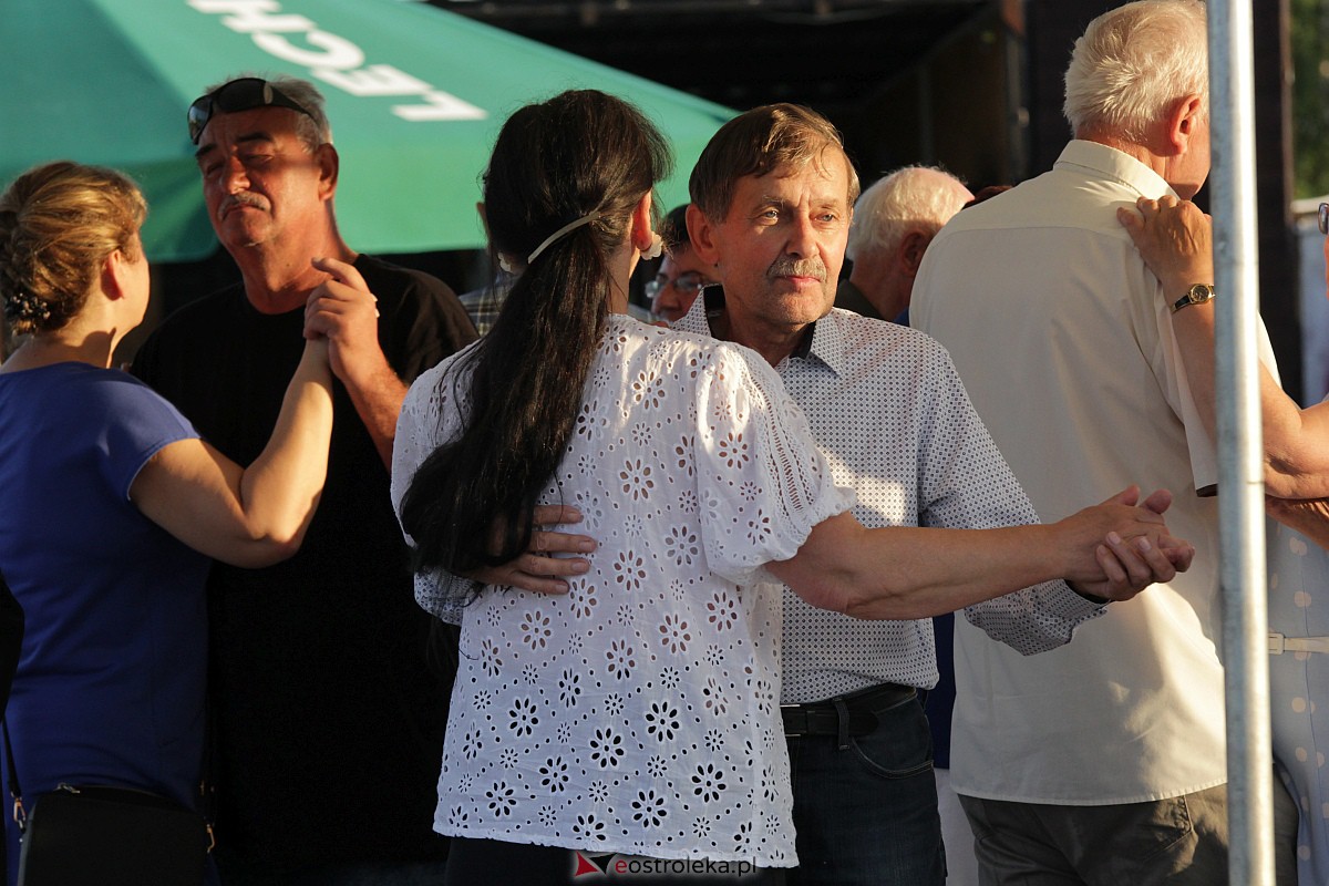 Potańcówka na plaży miejskiej w Ostrołęce [25.06.2023] - zdjęcie #48 - eOstroleka.pl