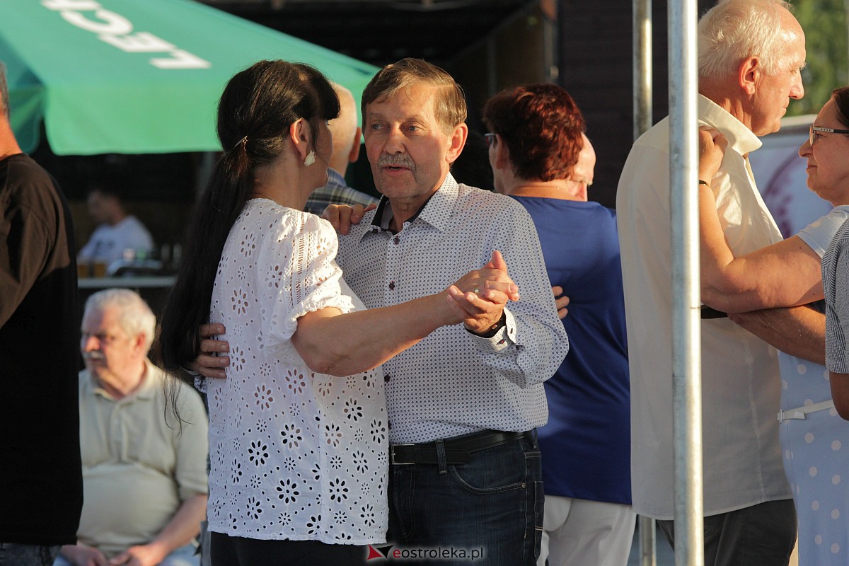 Potańcówka na plaży miejskiej w Ostrołęce [25.06.2023] - zdjęcie #47 - eOstroleka.pl