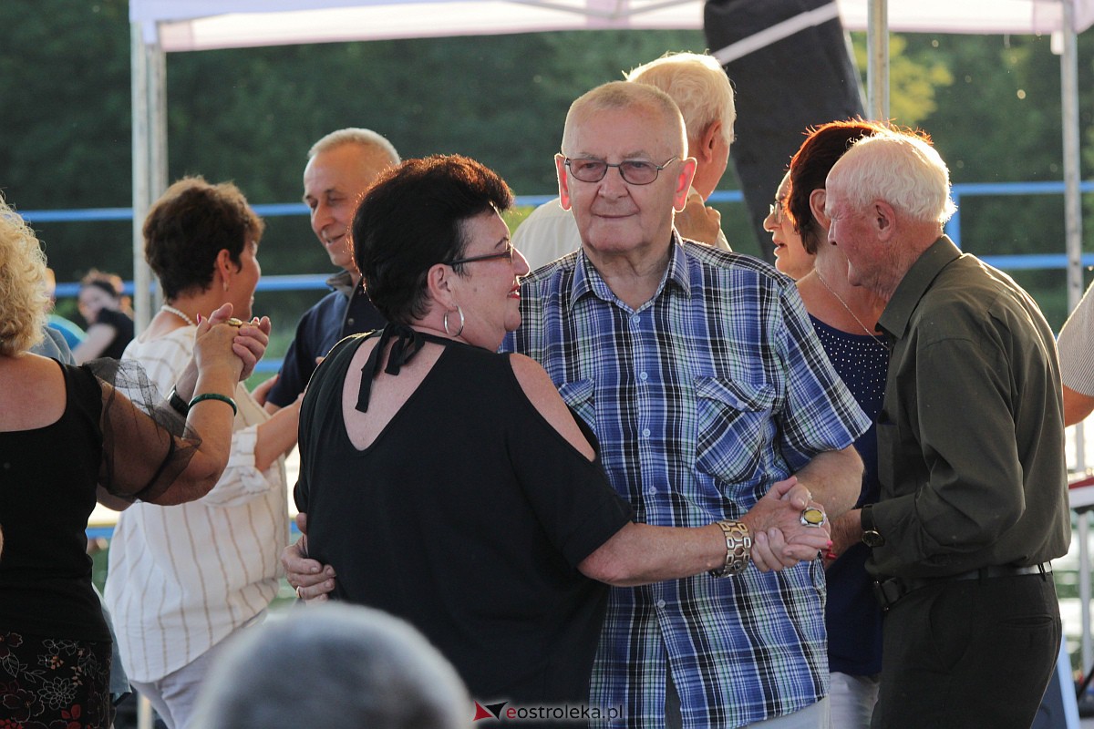 Potańcówka na plaży miejskiej w Ostrołęce [25.06.2023] - zdjęcie #30 - eOstroleka.pl
