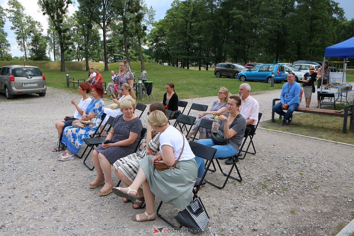 Monika Richardson na Pikniku Literackim w Ostrołęce [25.06.2023] - zdjęcie #33 - eOstroleka.pl