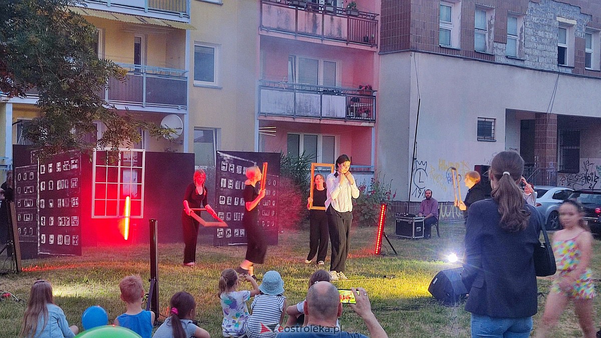 Koncert ArtCentrum przed Klubem Oczko [26.06.2023] - zdjęcie #2 - eOstroleka.pl