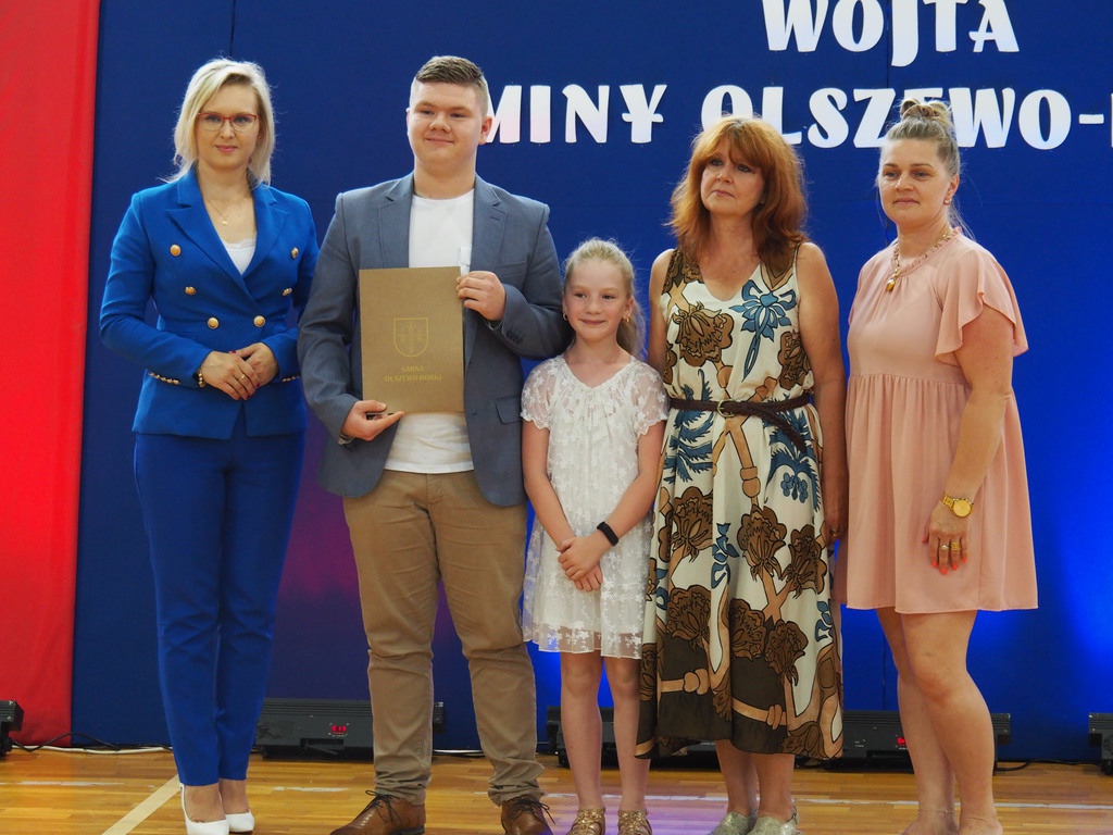 II Gala Uczniowska w Olszewie-Borkach [26.06.2023] - zdjęcie #17 - eOstroleka.pl