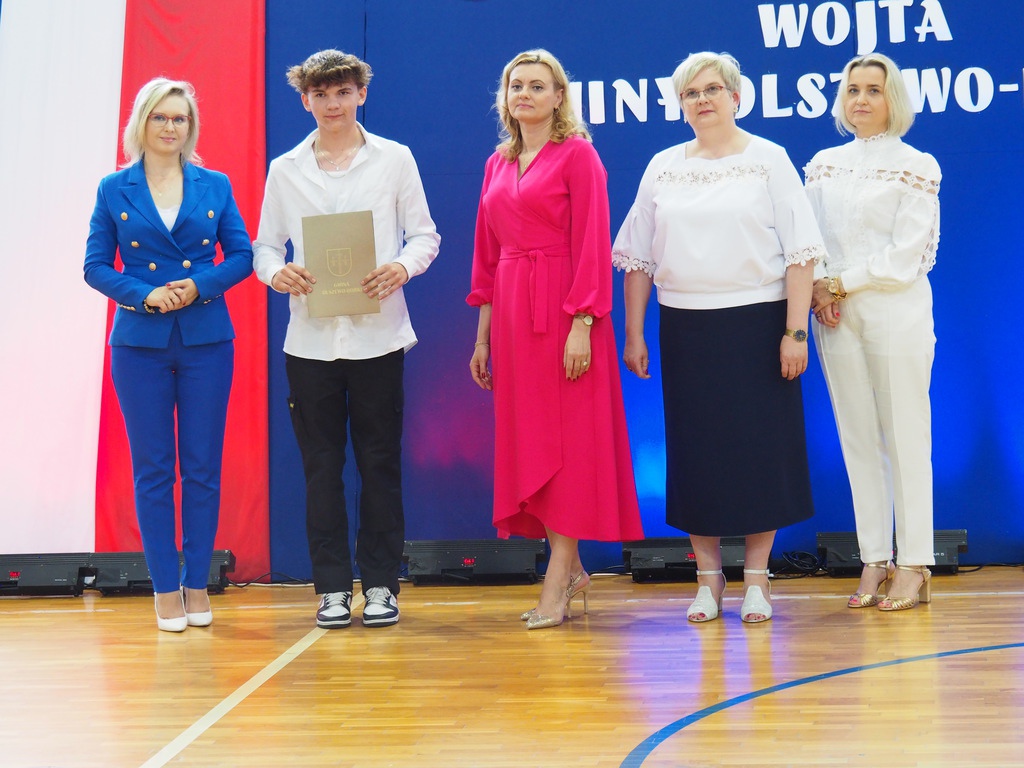 II Gala Uczniowska w Olszewie-Borkach [26.06.2023] - zdjęcie #10 - eOstroleka.pl