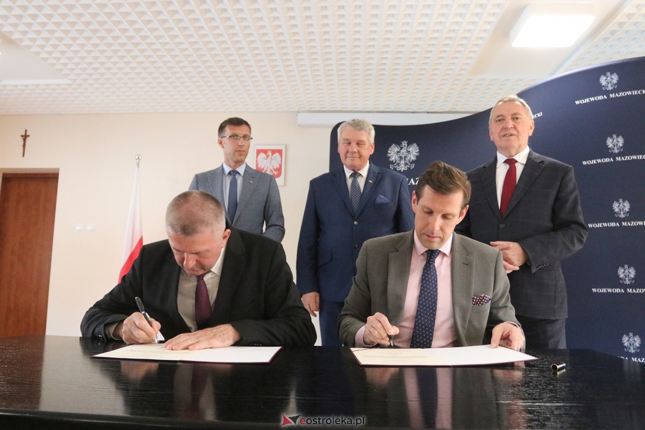 Podpisanie umów z samorządami [26.06.2023] - zdjęcie #45 - eOstroleka.pl