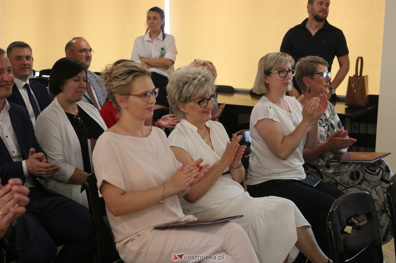 Podpisanie umów z samorządami [26.06.2023] - zdjęcie #41 - eOstroleka.pl