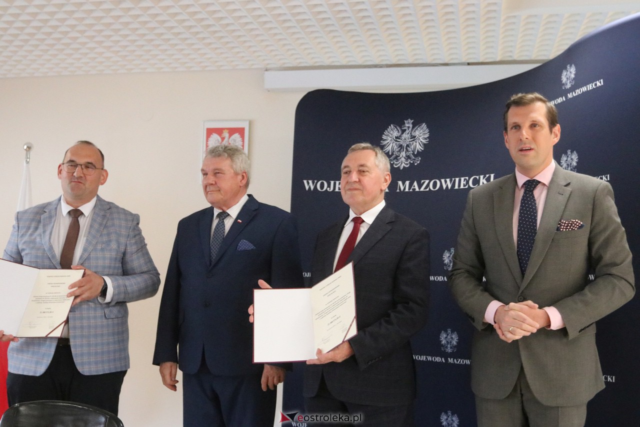 Podpisanie umów z samorządami [26.06.2023] - zdjęcie #37 - eOstroleka.pl