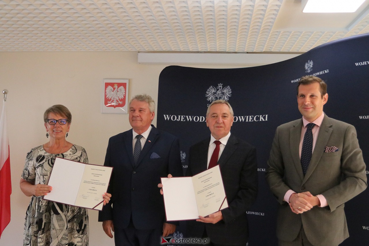 Podpisanie umów z samorządami [26.06.2023] - zdjęcie #34 - eOstroleka.pl