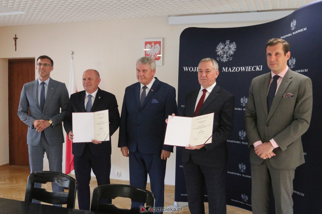 Podpisanie umów z samorządami [26.06.2023] - zdjęcie #21 - eOstroleka.pl