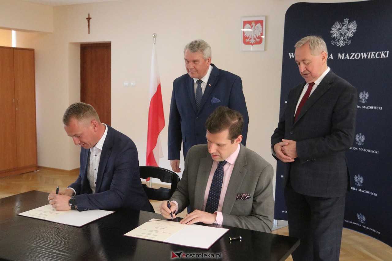 Podpisanie umów z samorządami [26.06.2023] - zdjęcie #20 - eOstroleka.pl