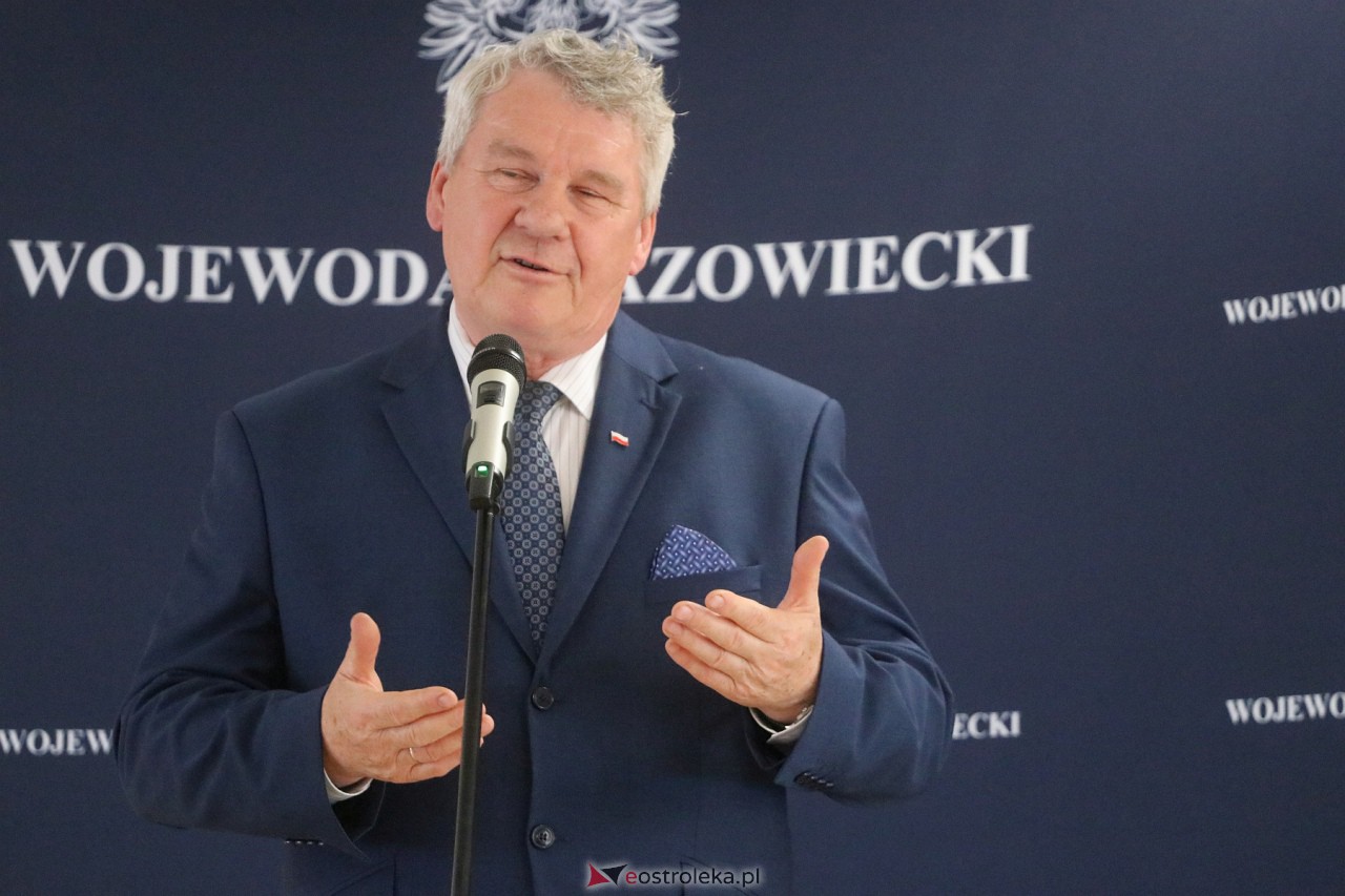 Podpisanie umów z samorządami [26.06.2023] - zdjęcie #4 - eOstroleka.pl