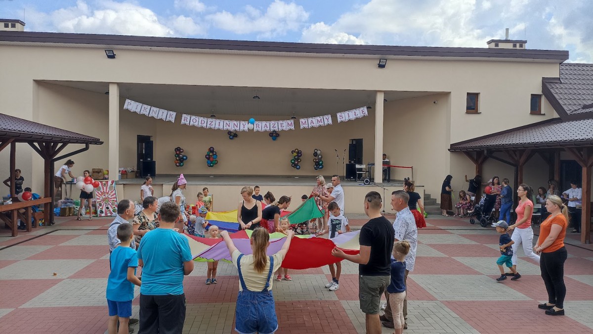 Rodzinny festyn w Łysych pod hasłem “Razem mamy siłę” [27.06.2023] - zdjęcie #1 - eOstroleka.pl