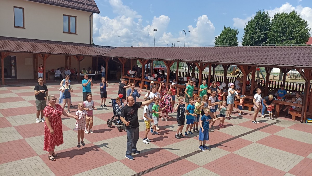 Rodzinny festyn w Łysych pod hasłem “Razem mamy siłę” [27.06.2023] - zdjęcie #34 - eOstroleka.pl