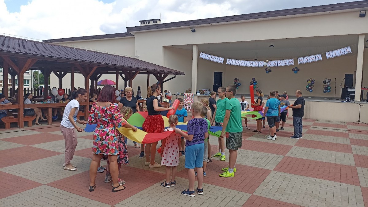 Rodzinny festyn w Łysych pod hasłem “Razem mamy siłę” [27.06.2023] - zdjęcie #65 - eOstroleka.pl