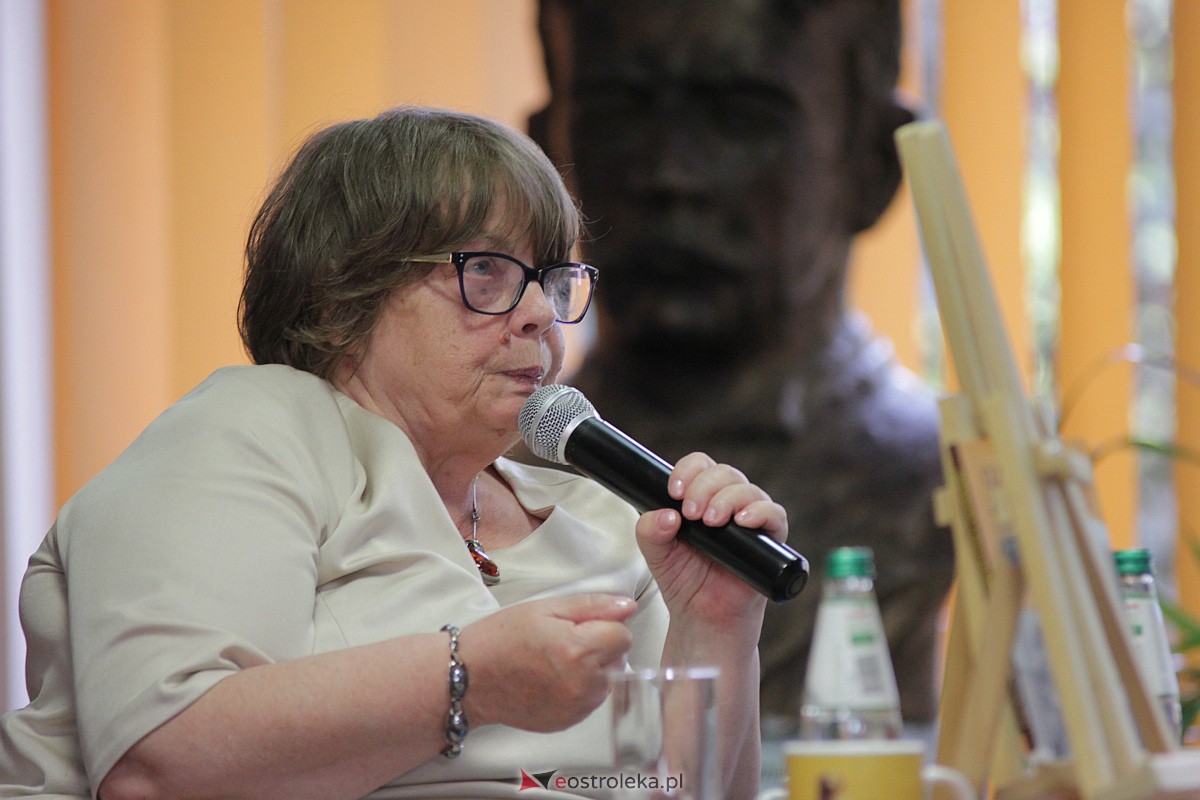 O “Dziewczynie z Ostrołęki” i nie tylko z Lucyną Rutkowską-Wiśniewską [27.06.2023] - zdjęcie #10 - eOstroleka.pl