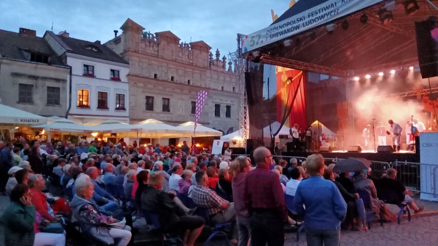 57. Ogólnopolski Festiwal Kapel i Śpiewaków Ludowych w Kazimierzu Dolnym [28.06.2023] - zdjęcie #5 - eOstroleka.pl