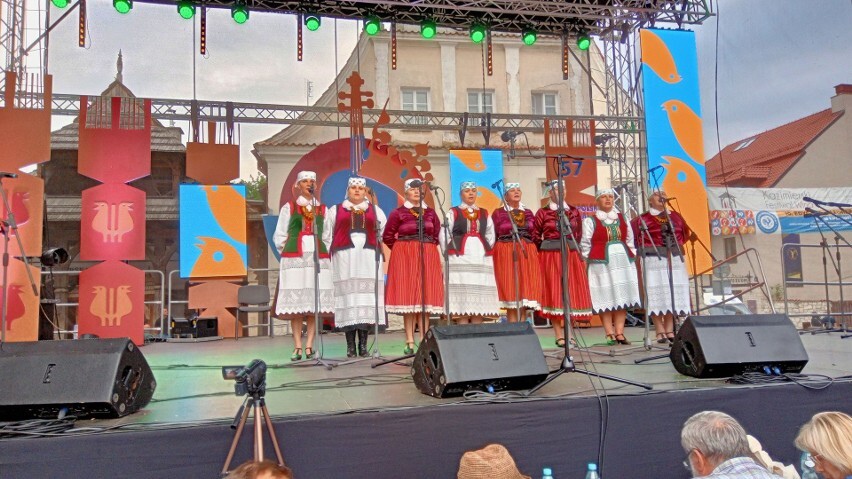 57. Ogólnopolski Festiwal Kapel i Śpiewaków Ludowych w Kazimierzu Dolnym [28.06.2023] - zdjęcie #6 - eOstroleka.pl