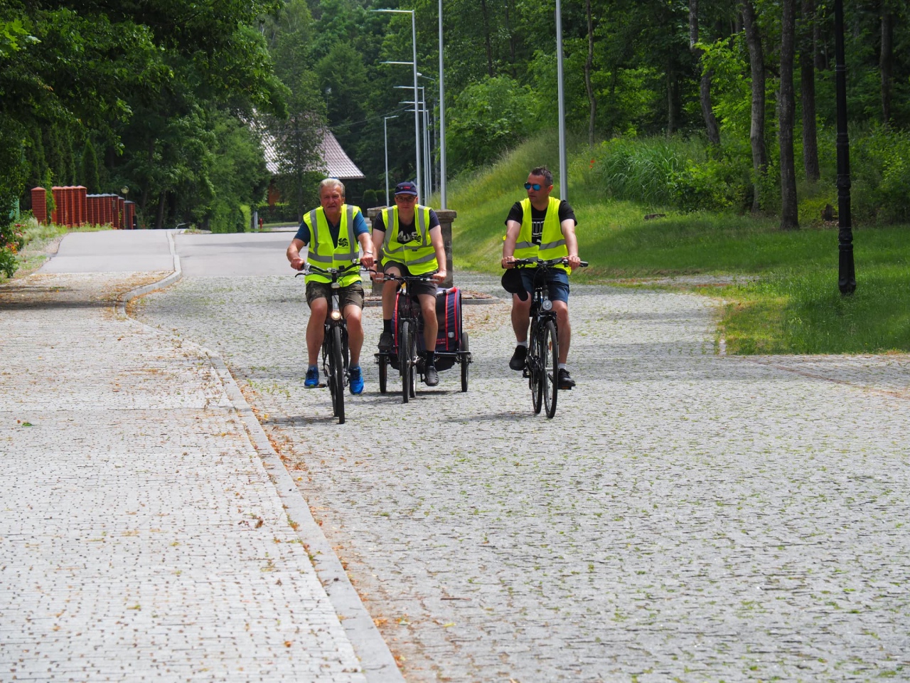 Rodzinny Rajd Rowerowy w Olszewie Borkach [24.06.2023] - zdjęcie #2 - eOstroleka.pl