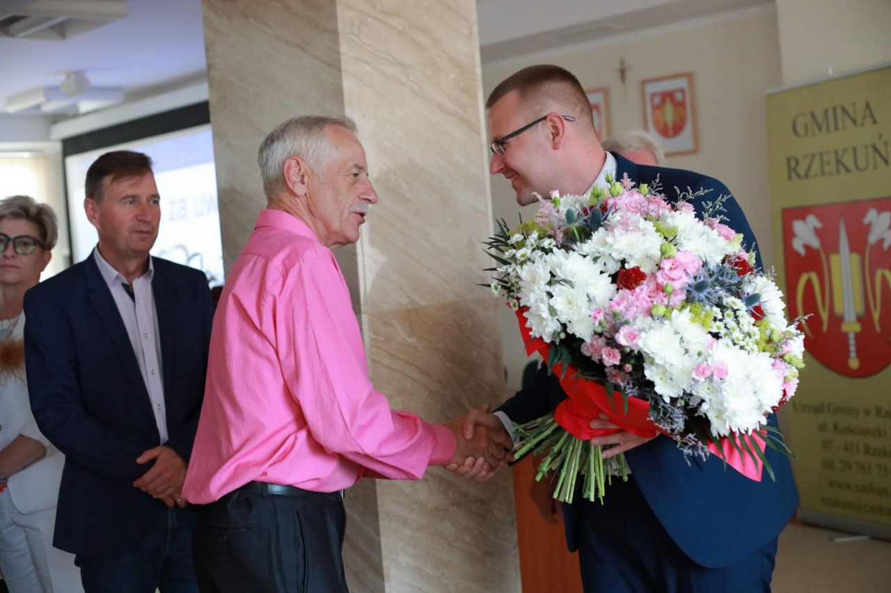 Absolutoryjna sesja Rady Gminy w Rzekuniu [30.06.2023] - zdjęcie #3 - eOstroleka.pl