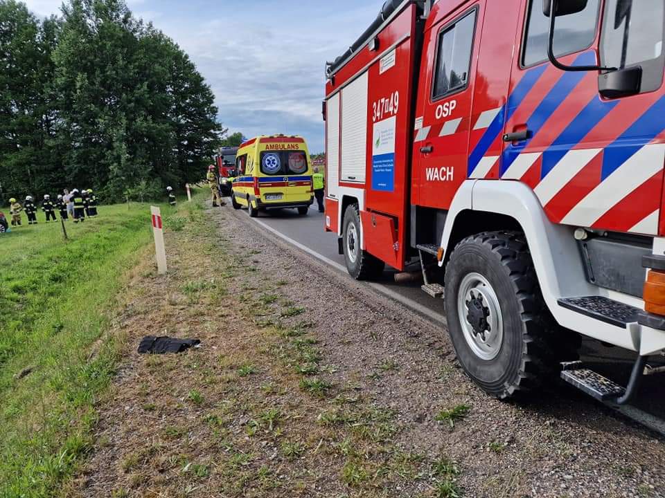 Wypadek w Wachu [30.06.2023] - zdjęcie #5 - eOstroleka.pl