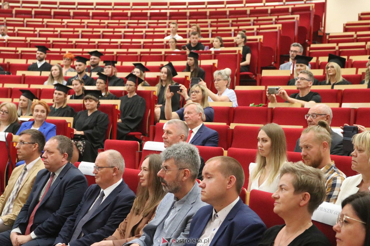 Zakończenie roku akademickiego WSAP [01.07.2023] - zdjęcie #58 - eOstroleka.pl
