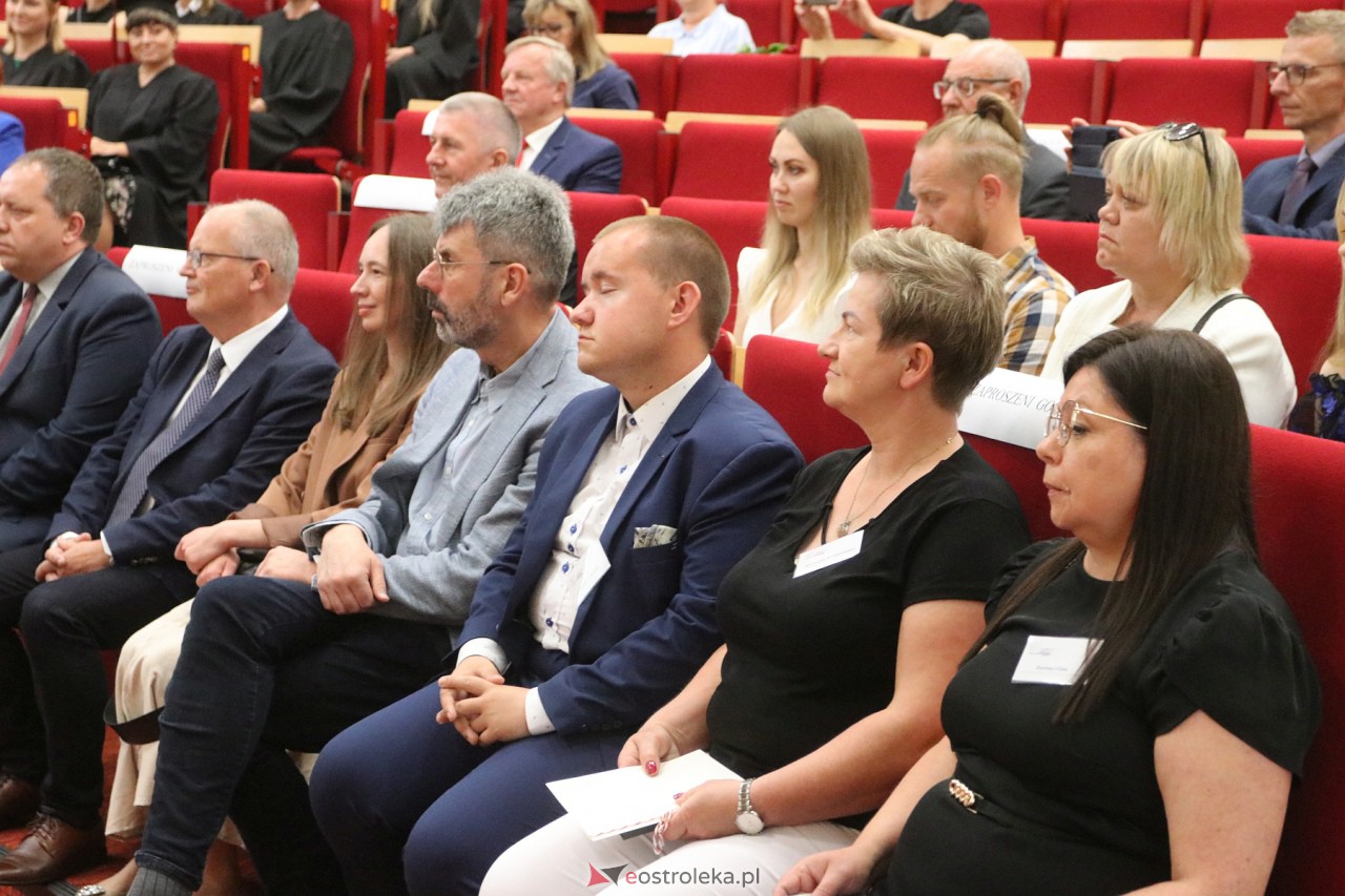 Zakończenie roku akademickiego WSAP [01.07.2023] - zdjęcie #56 - eOstroleka.pl
