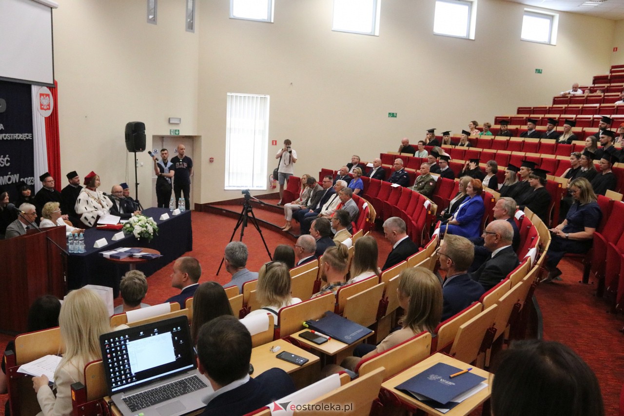Zakończenie roku akademickiego WSAP [01.07.2023] - zdjęcie #53 - eOstroleka.pl