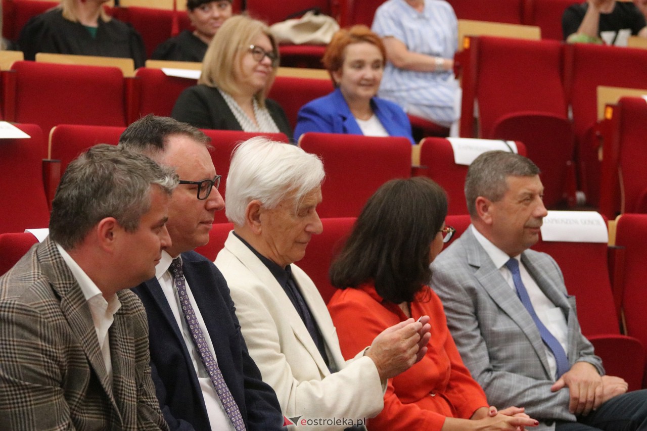 Zakończenie roku akademickiego WSAP [01.07.2023] - zdjęcie #31 - eOstroleka.pl