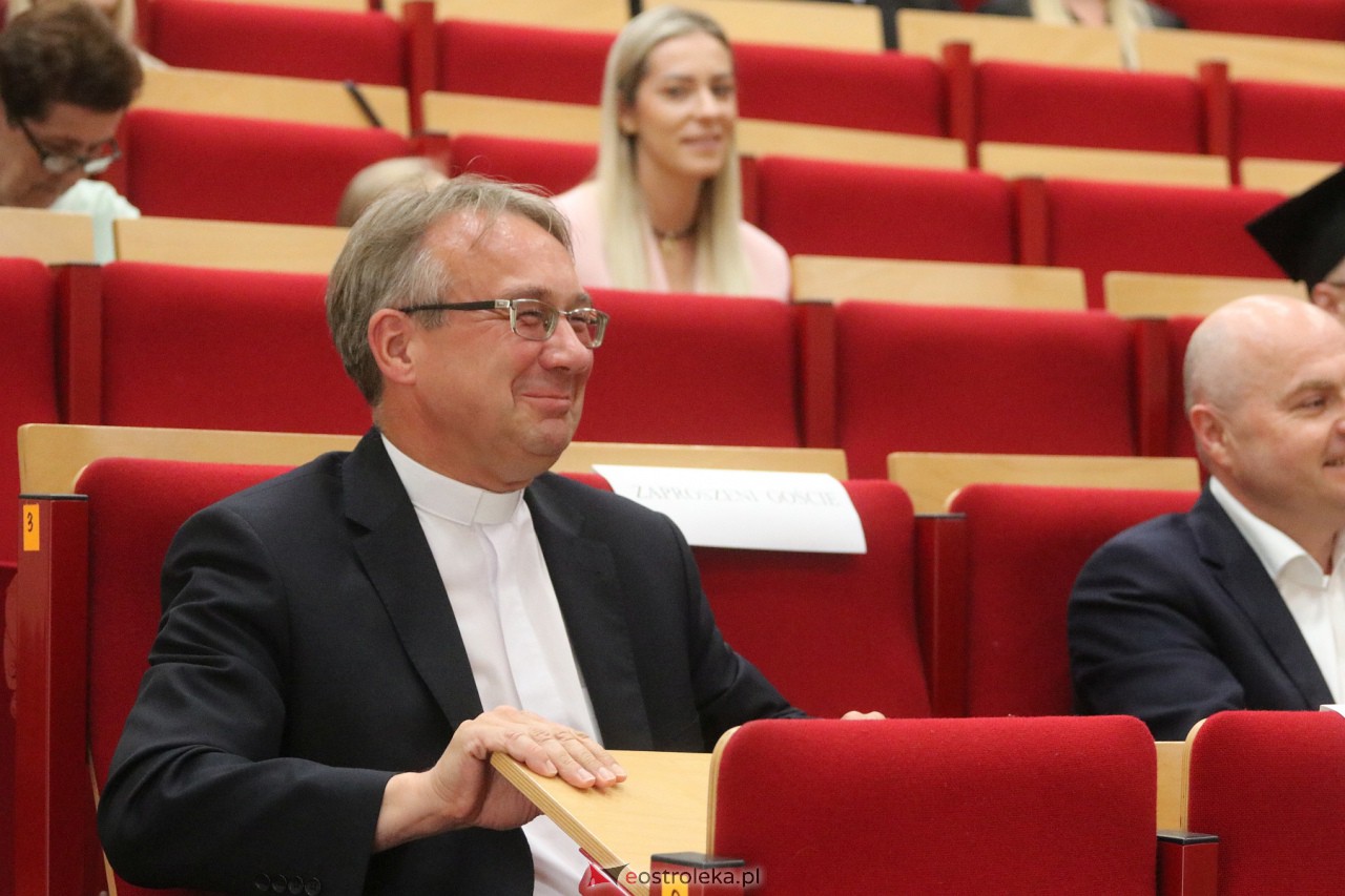 Zakończenie roku akademickiego WSAP [01.07.2023] - zdjęcie #24 - eOstroleka.pl