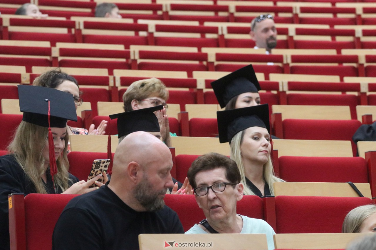 Zakończenie roku akademickiego WSAP [01.07.2023] - zdjęcie #19 - eOstroleka.pl