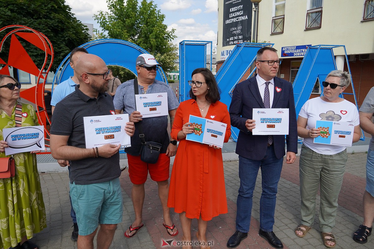 Akcja Koalicji Obywatelskiej Pilnuję wyborów - Kamila Gasiuk-Pihowicz w Ostrołęce [1.07.2023] - zdjęcie #9 - eOstroleka.pl