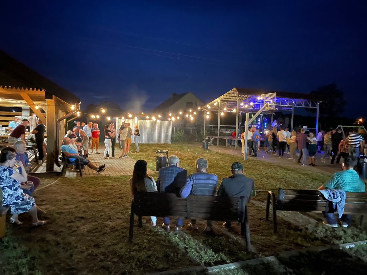 Potańcówka #WeWsiObok w Łęgu Starościńskim [01.07.2023] - zdjęcie #7 - eOstroleka.pl