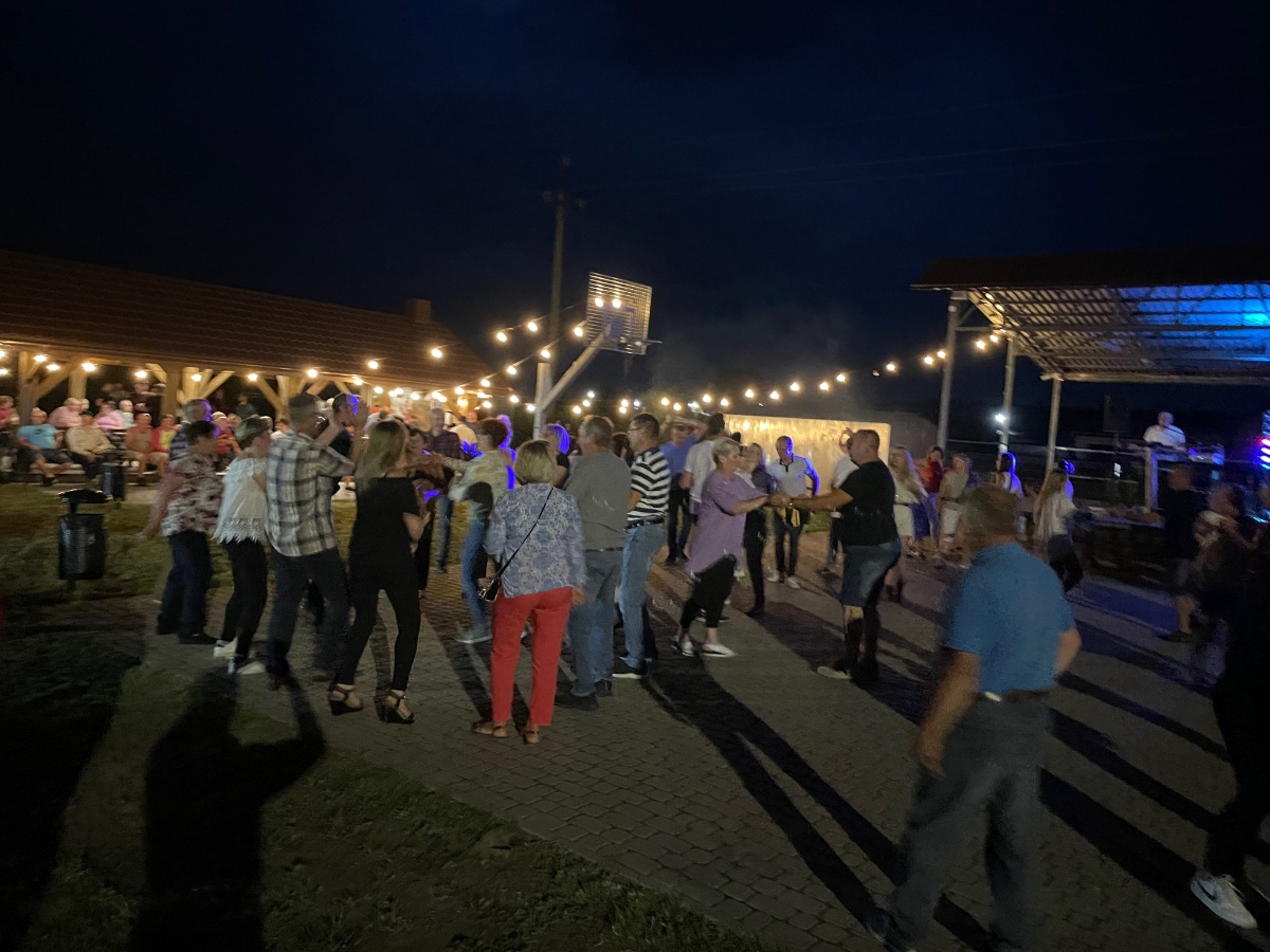 Potańcówka #WeWsiObok w Łęgu Starościńskim [01.07.2023] - zdjęcie #10 - eOstroleka.pl