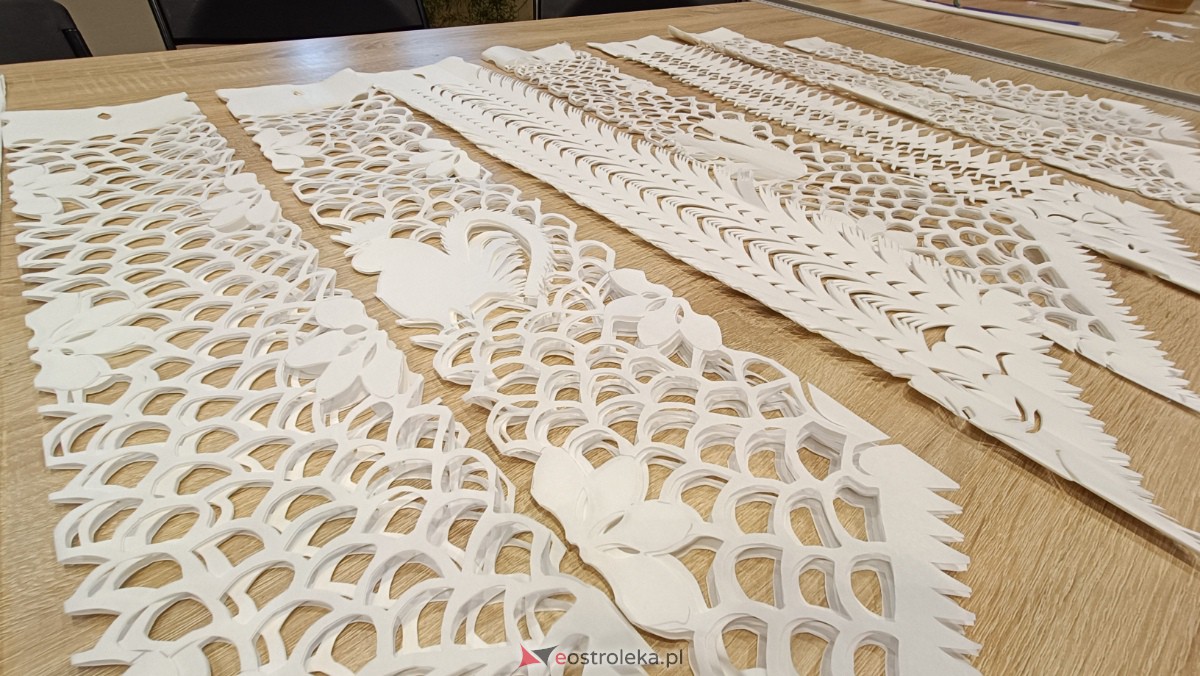 Warsztaty Etnodizajn po kurpiowsku w Muzeum Kultury Kurpiowskiej [02.07.2023] - zdjęcie #11 - eOstroleka.pl