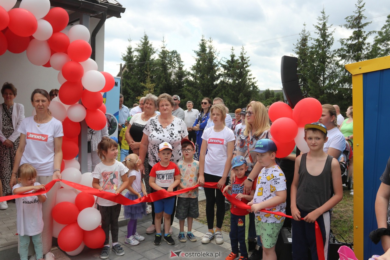Otwarcie świetlicy wiejskiej w Janochach [02.07.2023] - zdjęcie #72 - eOstroleka.pl