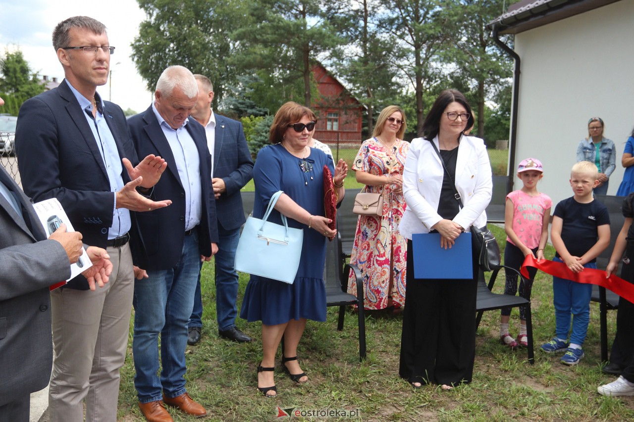 Otwarcie świetlicy wiejskiej w Janochach [02.07.2023] - zdjęcie #68 - eOstroleka.pl