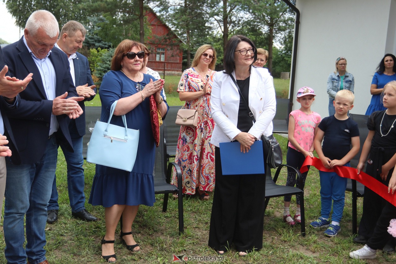 Otwarcie świetlicy wiejskiej w Janochach [02.07.2023] - zdjęcie #67 - eOstroleka.pl