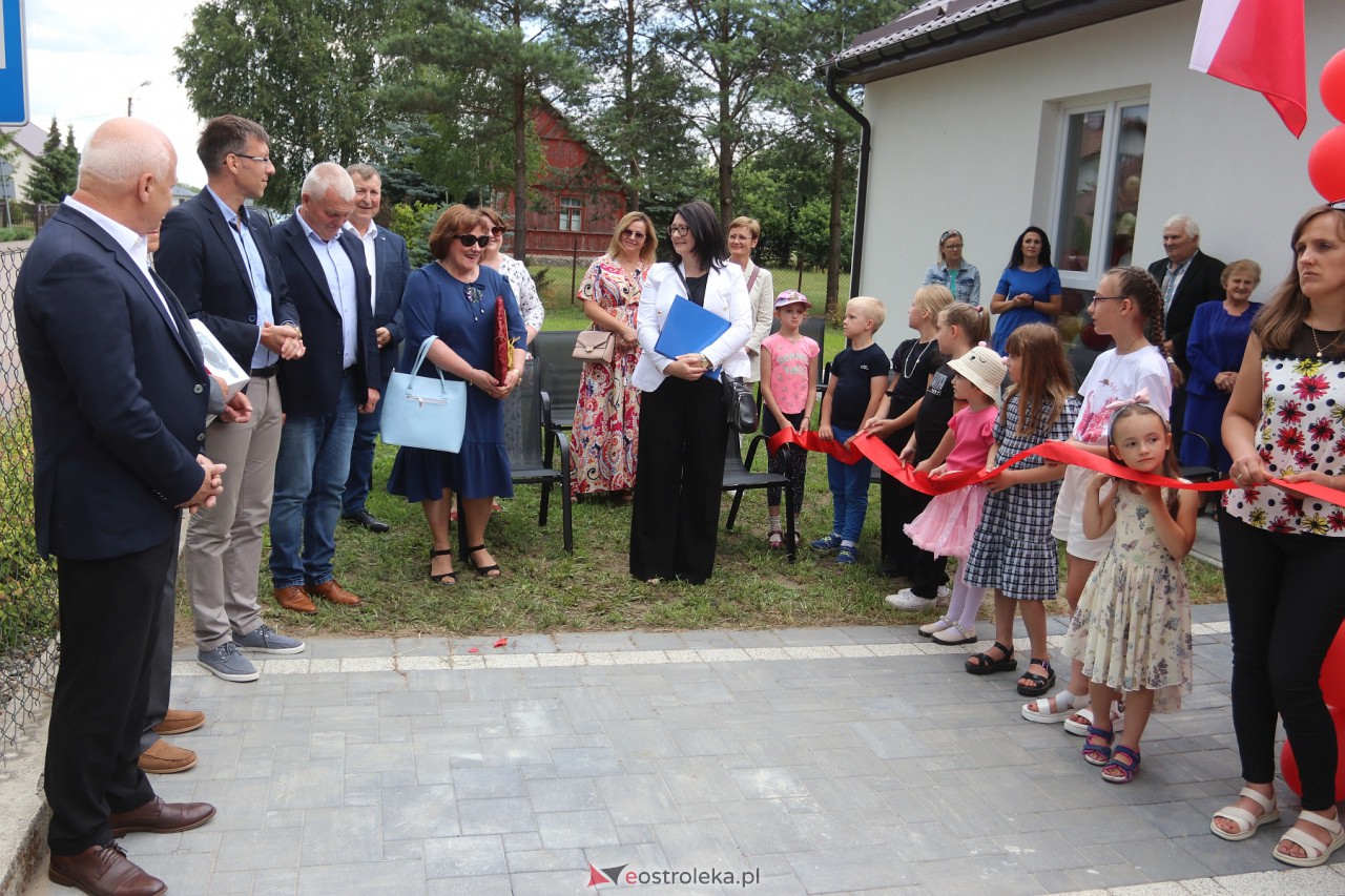 Otwarcie świetlicy wiejskiej w Janochach [02.07.2023] - zdjęcie #62 - eOstroleka.pl